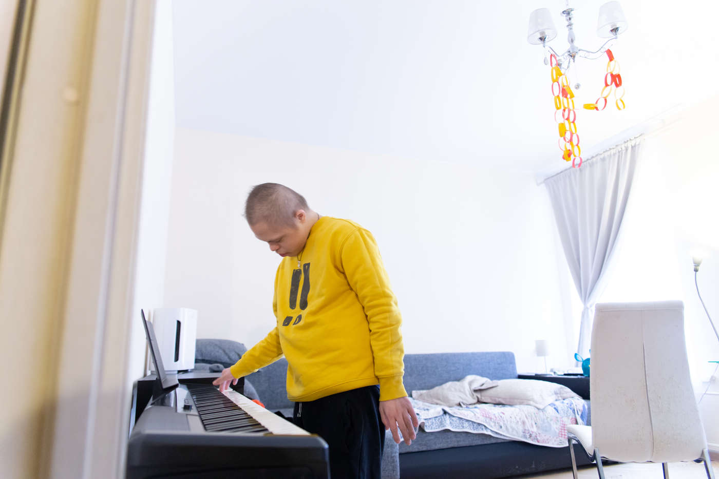 Максим Атенсио