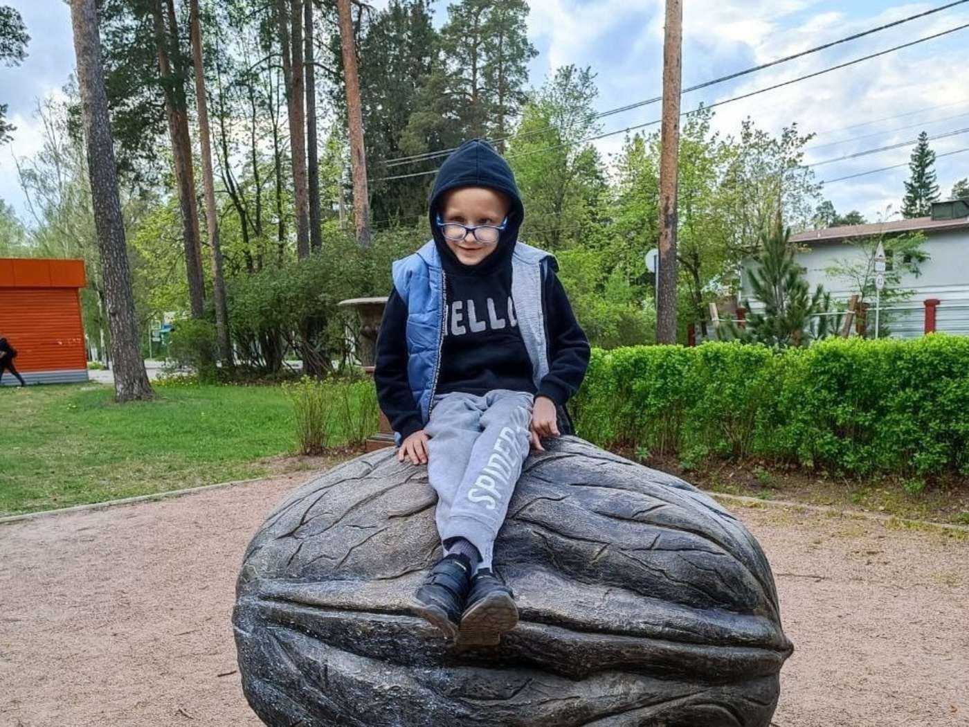 Лев Москаленок